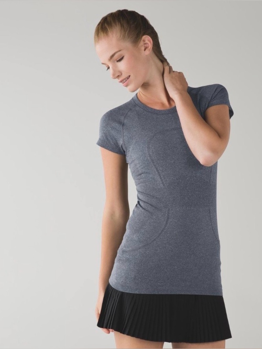 Lululemon Swiftly Tech Short Sleeve
Heathered Black Size 6